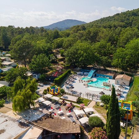 Camping Domaine Villa Verde Callas Esterno foto